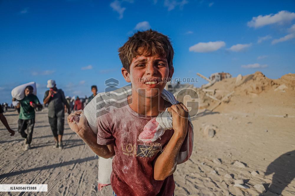 Humanitarian Aid at The Zikim Border Crossing in Gaza