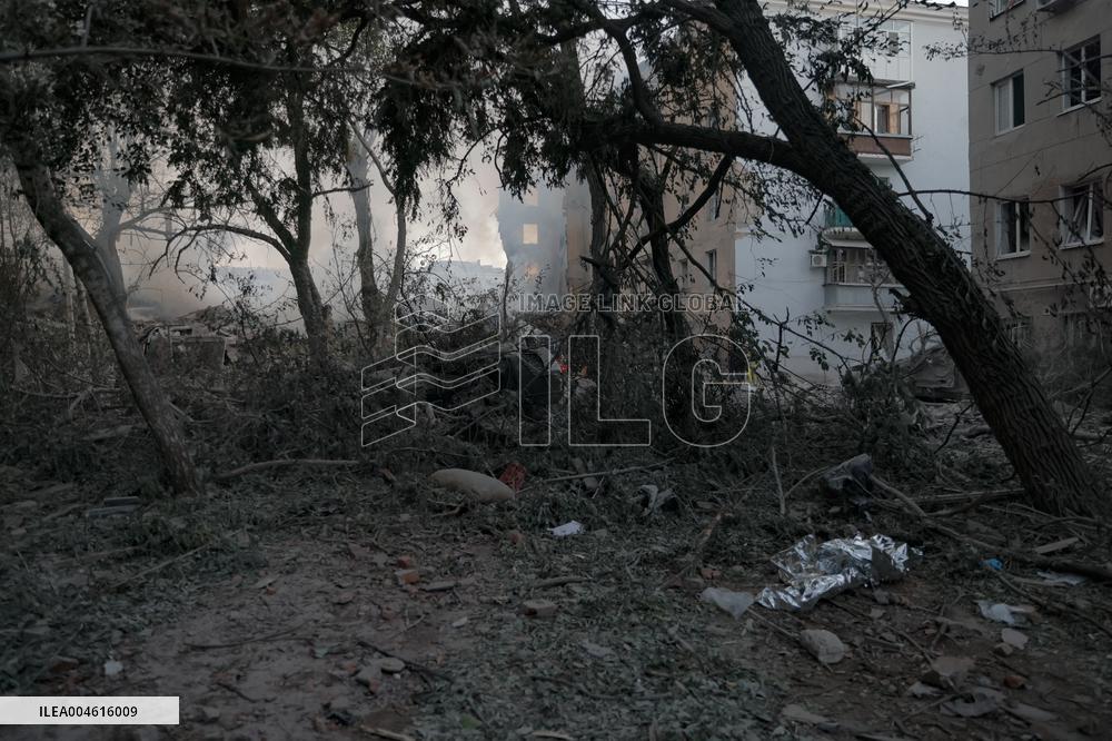 Russian Missile Strike Hits Apartments Building - Ukraine