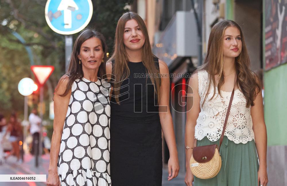 Queen Letizia and Her Daughters at The Cinema - Palma