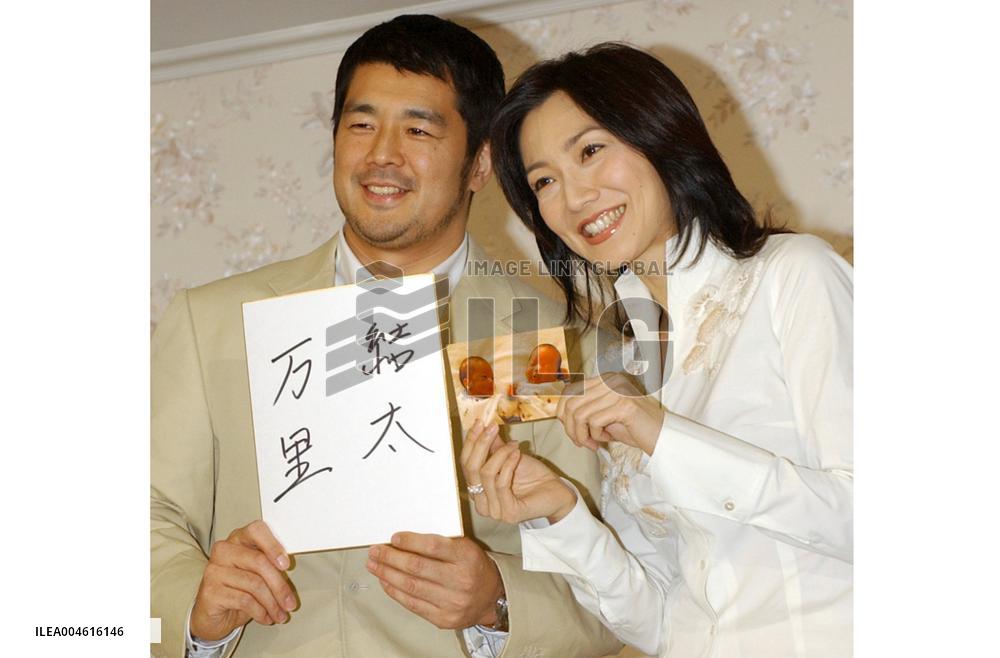 Babies born via surrogate mother