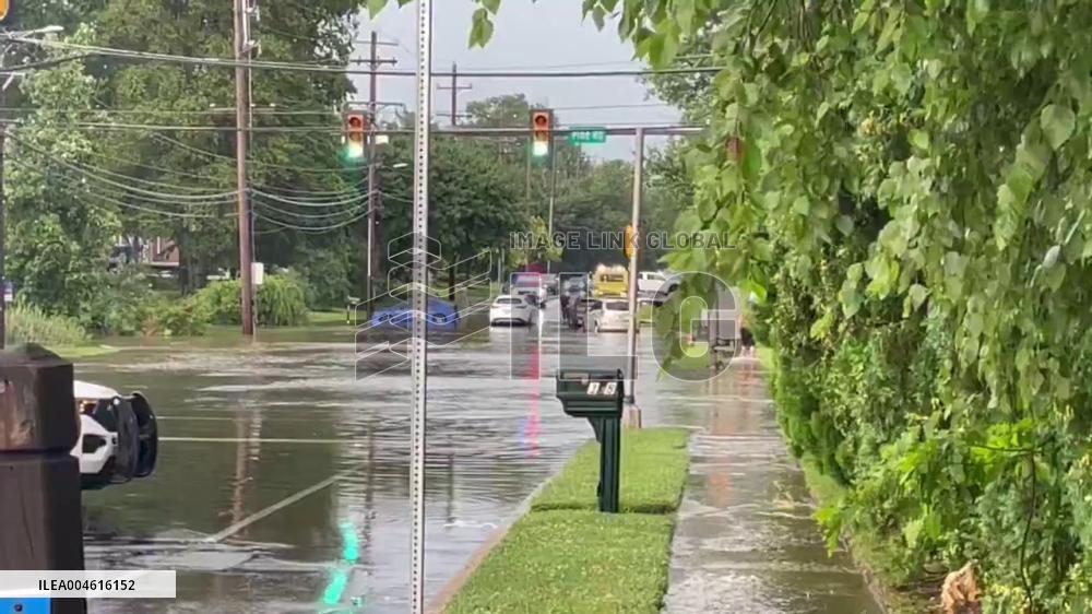 US: Heavy Rain Batters Pennsylvania Causing Flash Flooding 2