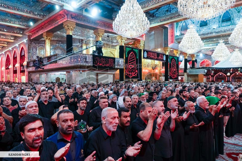 Pilgrims Gather for Sacred Friday - Iraq