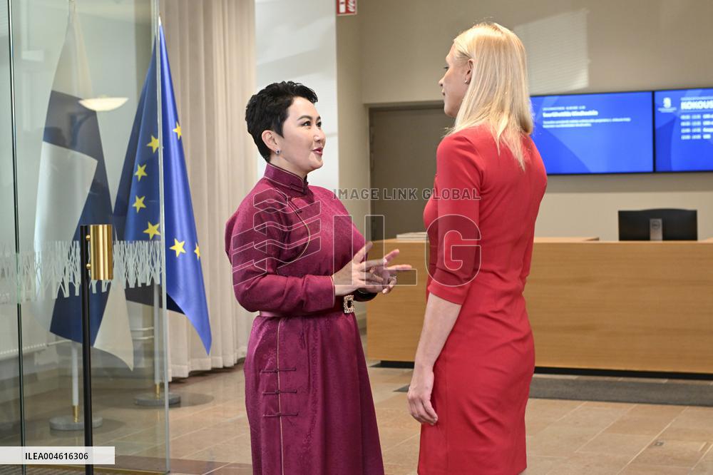Mongolia's Foreign Minister Batmunkh Battsetseg visits Finland