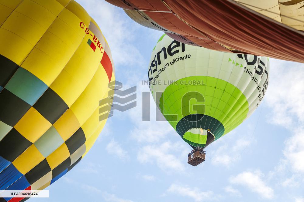International Hot Air Balloon Regatta - Spain