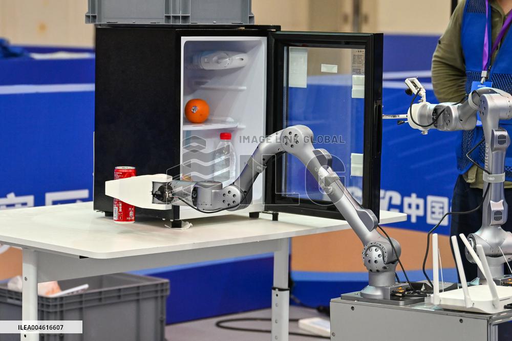 2025 Yangtze River Delta (Kunshan) Embodied Intelligent Scene Application Competition