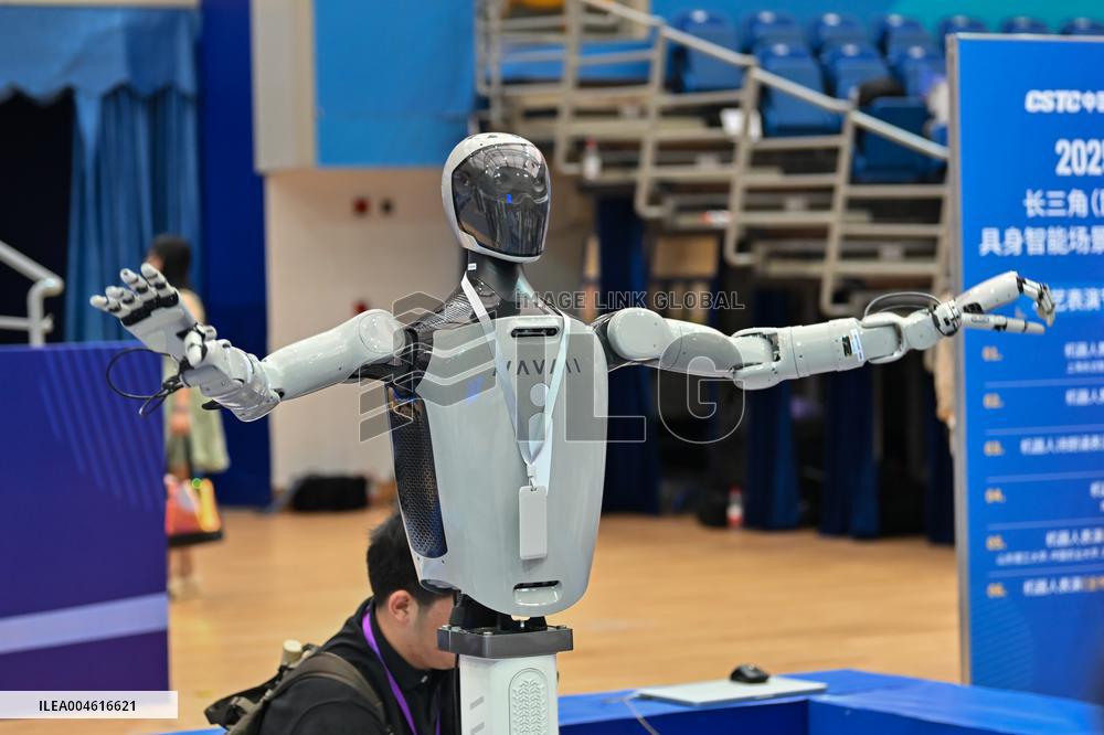 2025 Yangtze River Delta (Kunshan) Embodied Intelligent Scene Application Competition