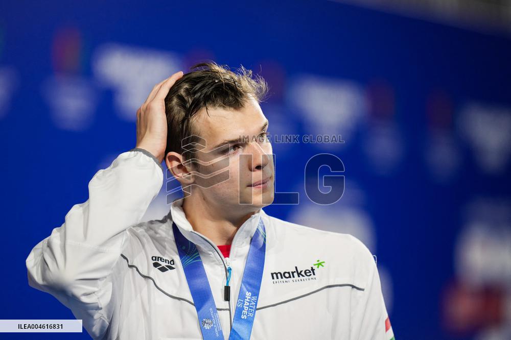 200m Backstroke - Hubert Kos Wins Gold At World Aquatics Championships - Singapore