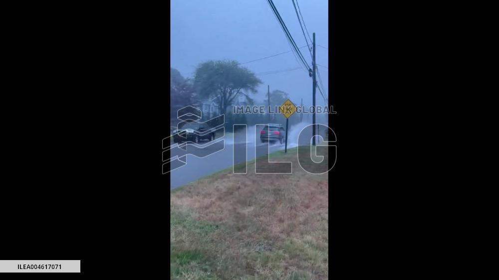 US: New York Declares State of Emergency as Storms Slam Northeast 2