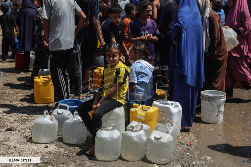 Fetching Water - Gaza City