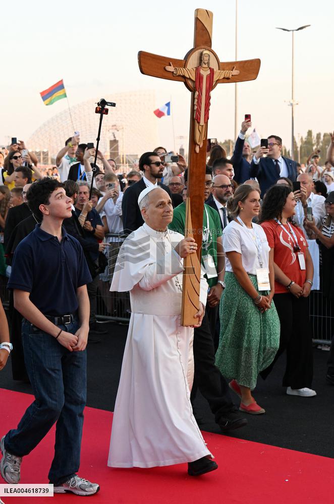 Pope Leo XIV Attends Jubilee of Youth Prayer Vigil - Vatican