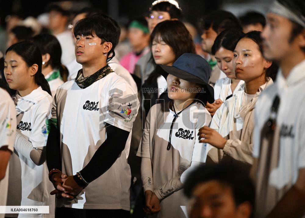 Pope Leo XIV Attends Jubilee of Youth Prayer Vigil - Vatican