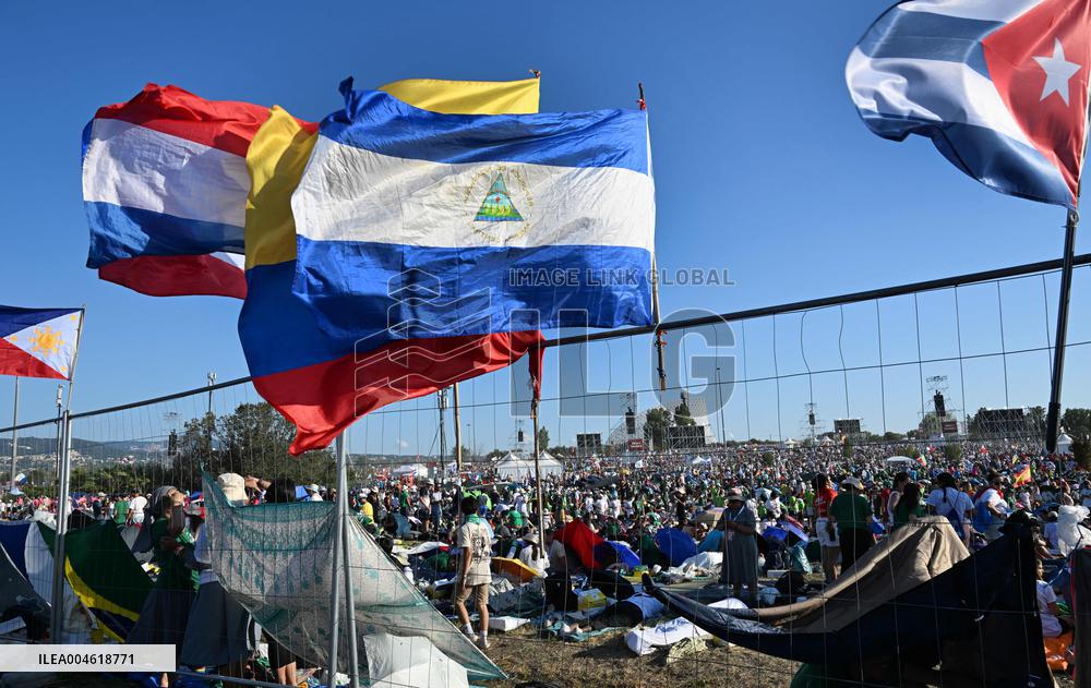 Pope Leo XIV Attends Jubilee of Youth Prayer Vigil - Vatican