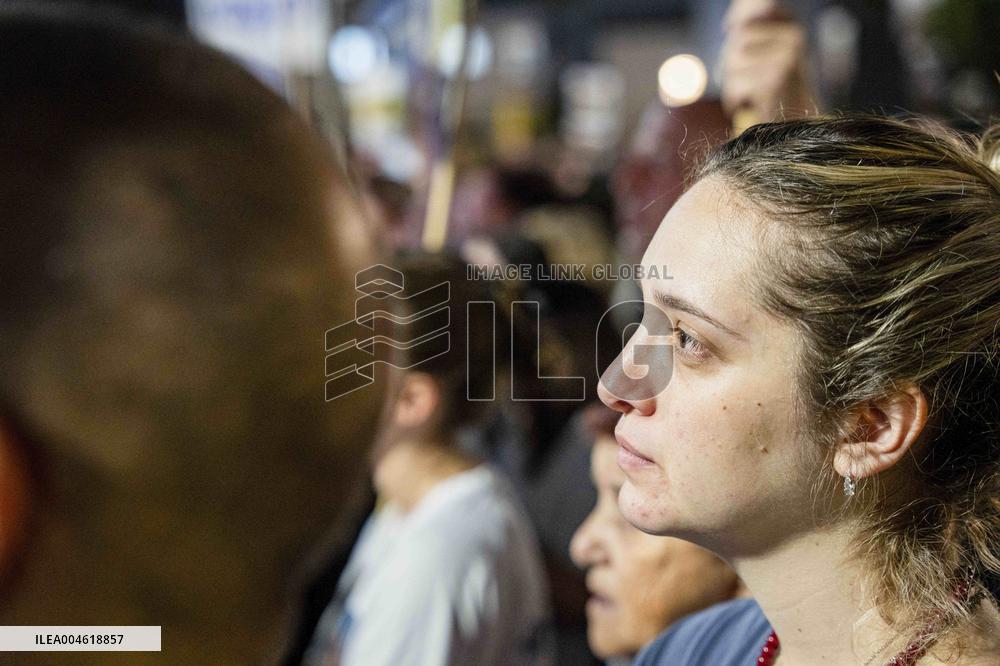 Hostage Families Demand Ceasefire and Deal - Tel Aviv