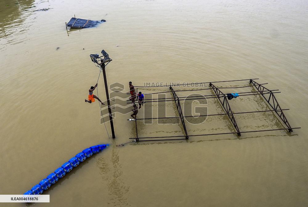 Monsoon Floods Force Evacuations in Prayagraj - India
