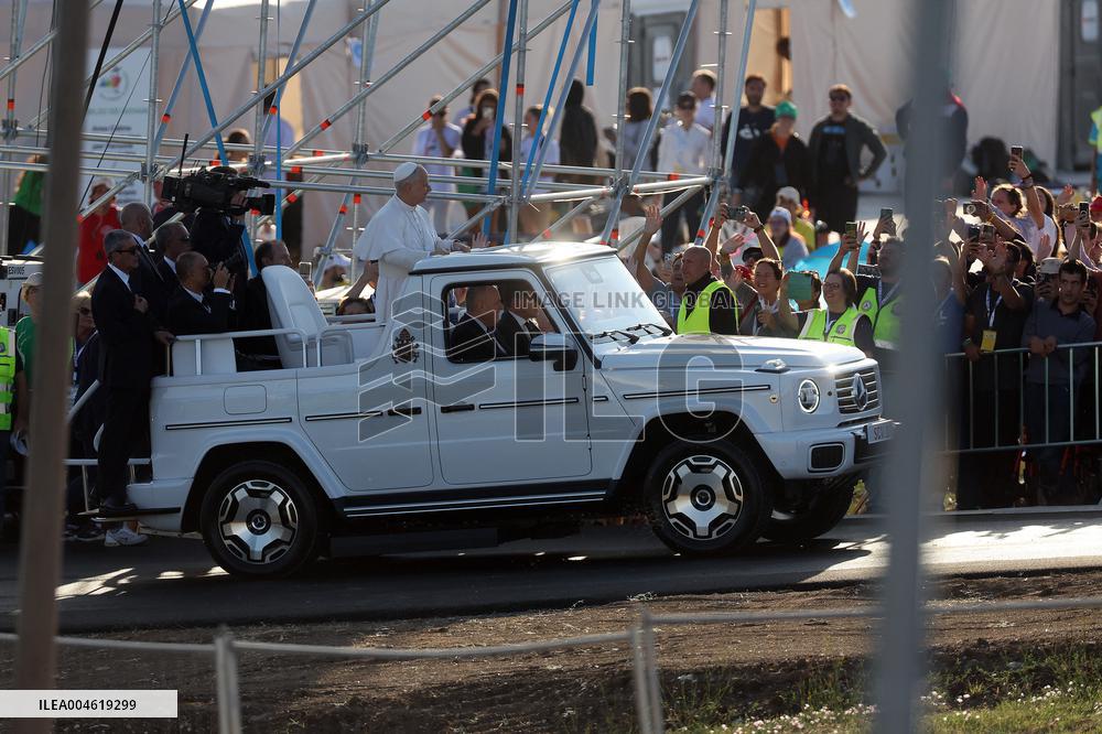 Pope Leo XIV Leads Mass For Youth Jubilee - Rome