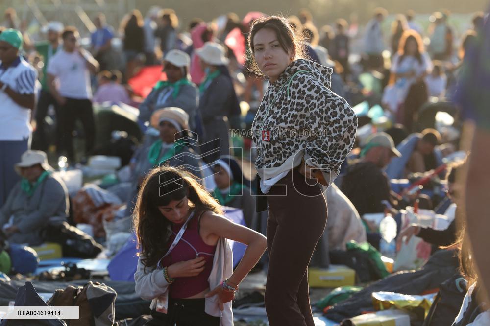 Morning Atmosphere At Last Holy Mass For Youth Jubilee - Rome