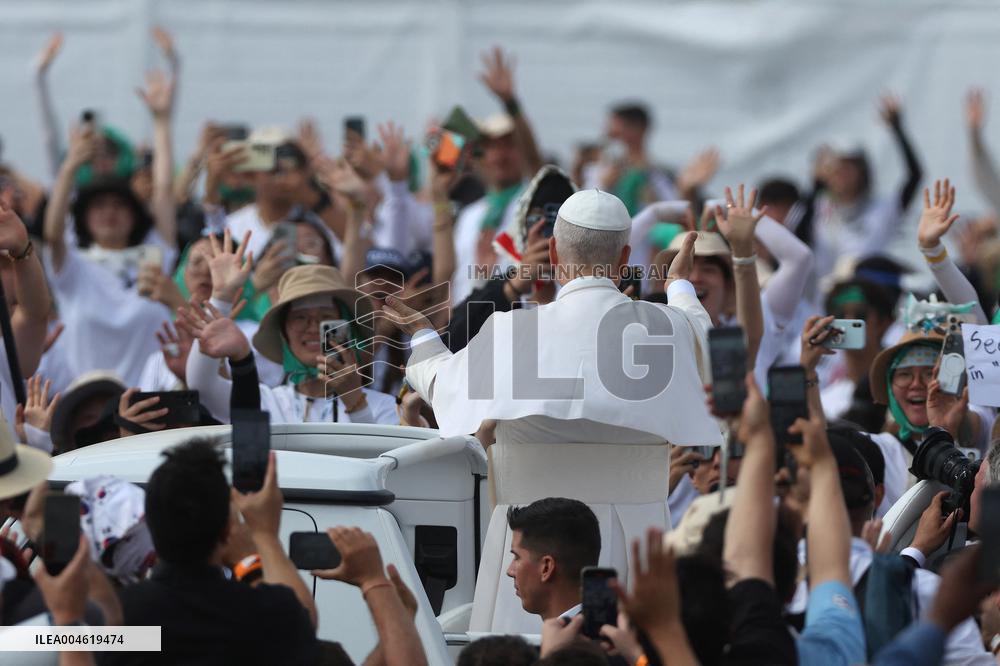 Pope Leo XIV Leads Mass For Youth Jubilee - Rome