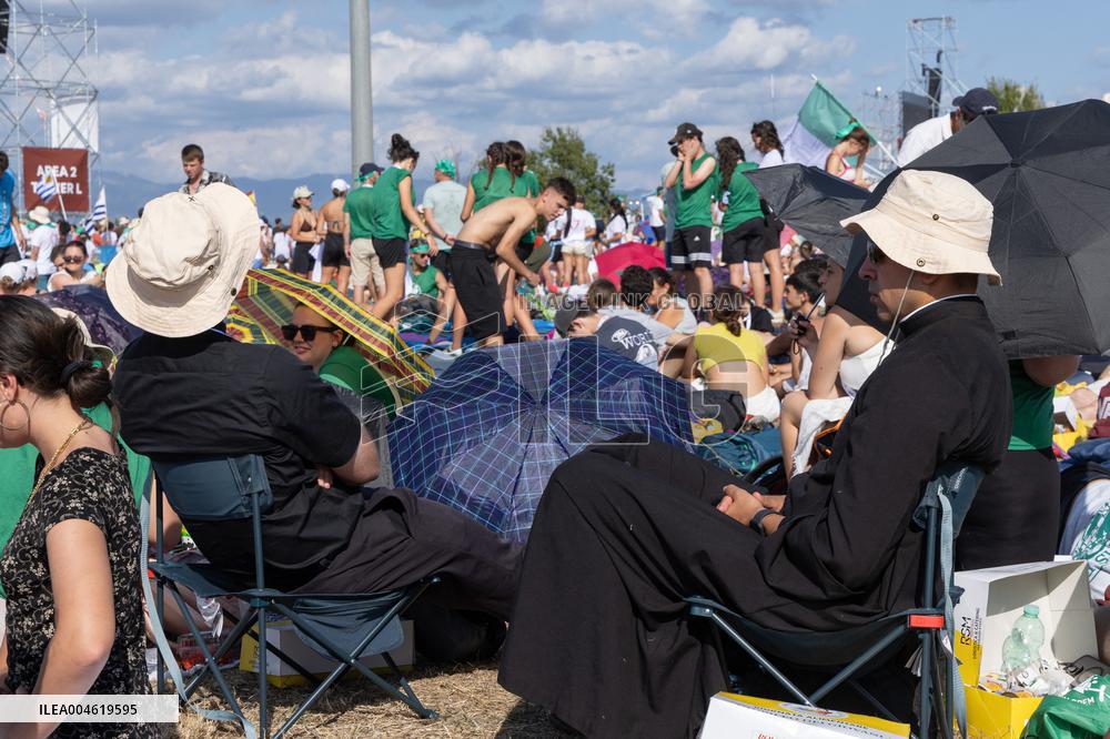 Atmosphere During Prayer Vigil For Youth Jubilee 2025 - Rome