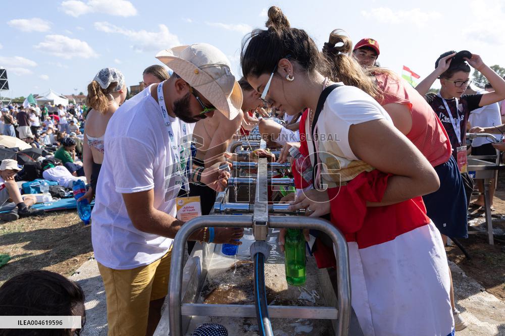 Atmosphere During Prayer Vigil For Youth Jubilee 2025 - Rome