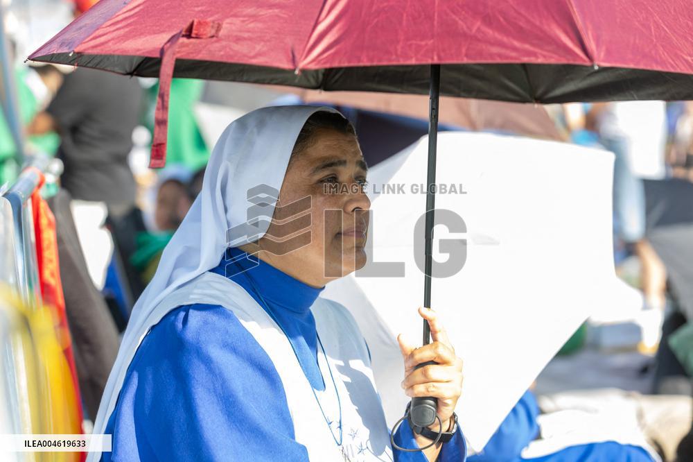 Atmosphere During Prayer Vigil For Youth Jubilee 2025 - Rome