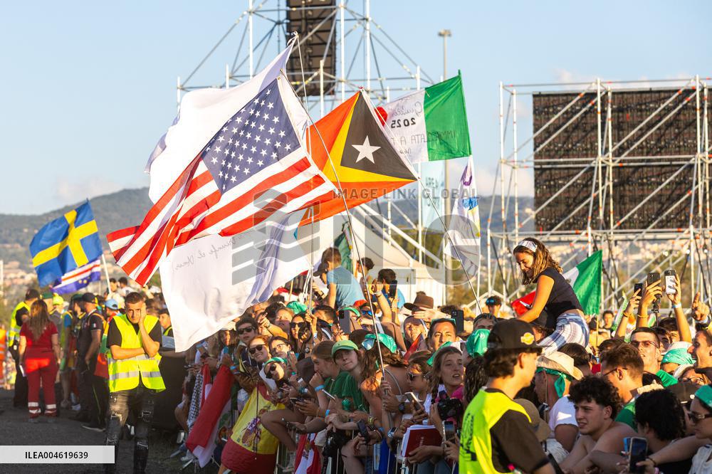 Atmosphere During Prayer Vigil For Youth Jubilee 2025 - Rome