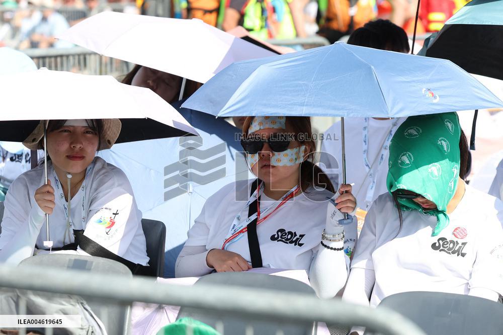 Atmosphere During Prayer Vigil For Youth Jubilee 2025 - Rome