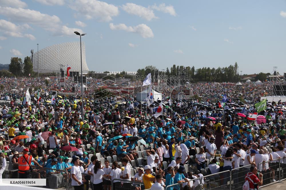 Atmosphere During Prayer Vigil For Youth Jubilee 2025 - Rome