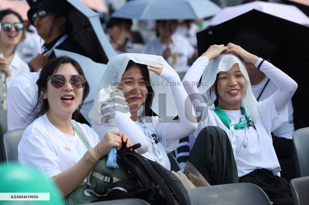 Atmosphere During Prayer Vigil For Youth Jubilee 2025 - Rome