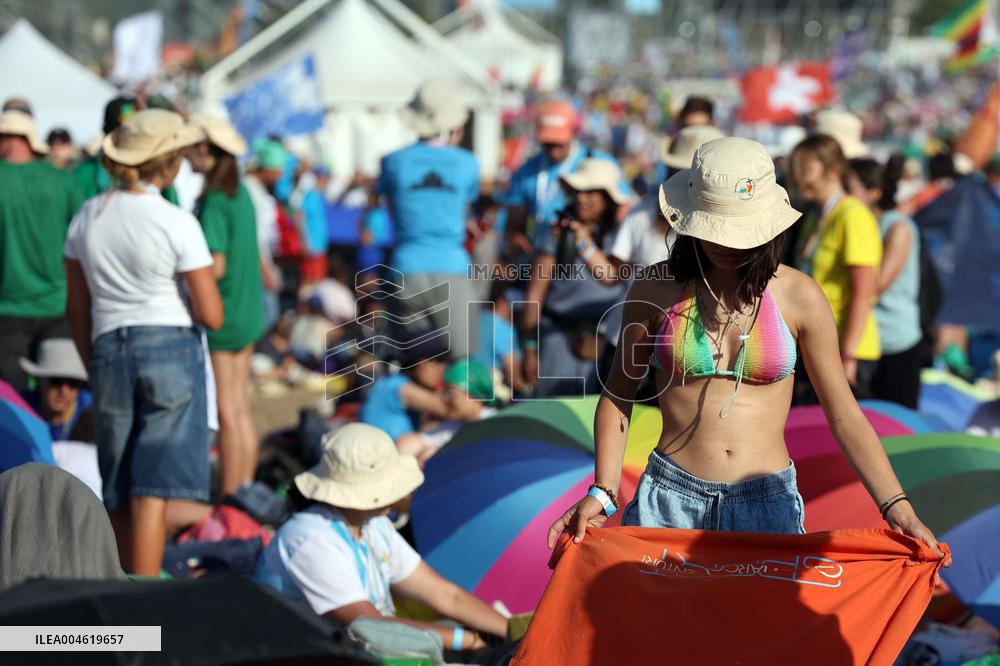 Atmosphere During Prayer Vigil For Youth Jubilee 2025 - Rome