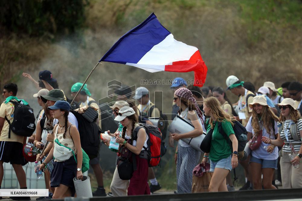 Atmosphere During Prayer Vigil For Youth Jubilee 2025 - Rome