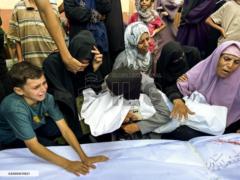 Mourners Grieve Gaza Aid and Shelter Victims - Rafah