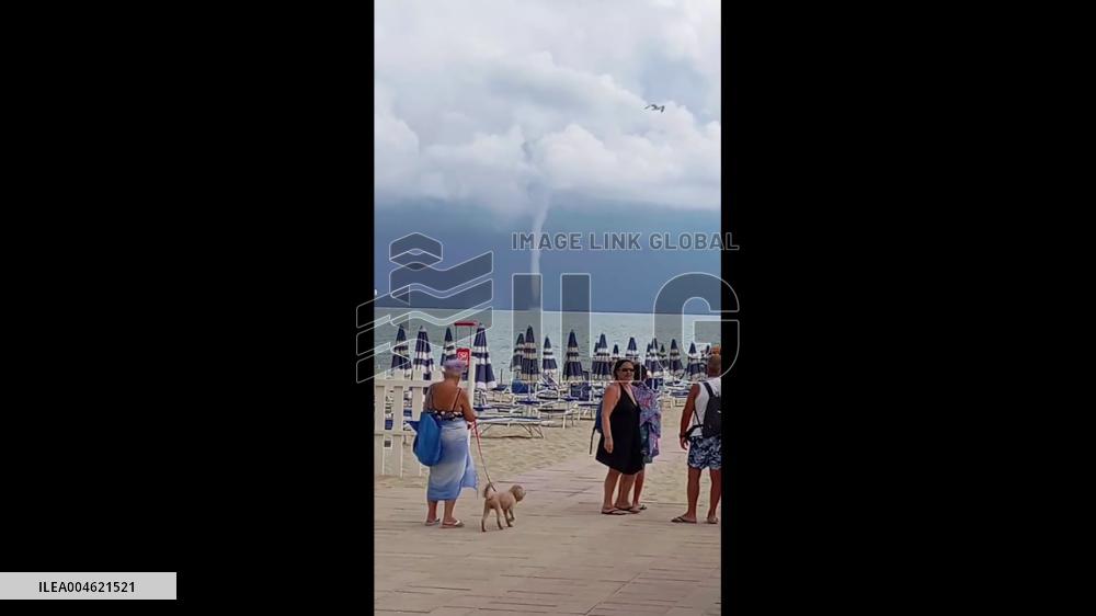 Italy: Waterspout Spotted off Tortoreto, Teramo