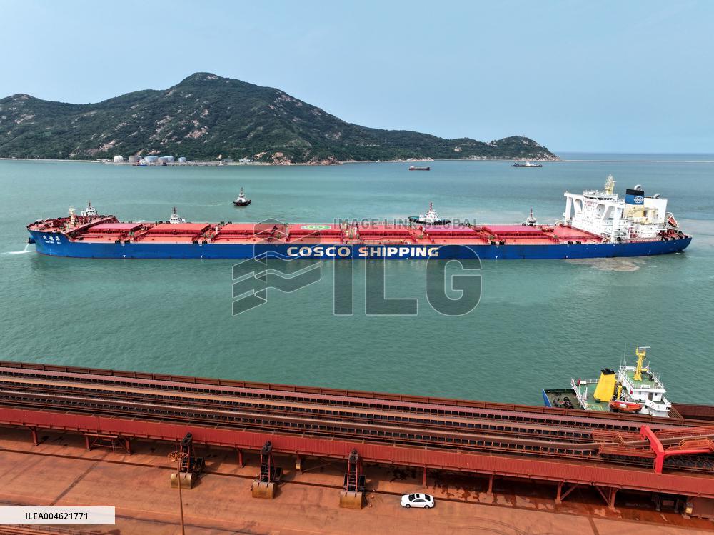 400000 Ton Iron Ore Ship
