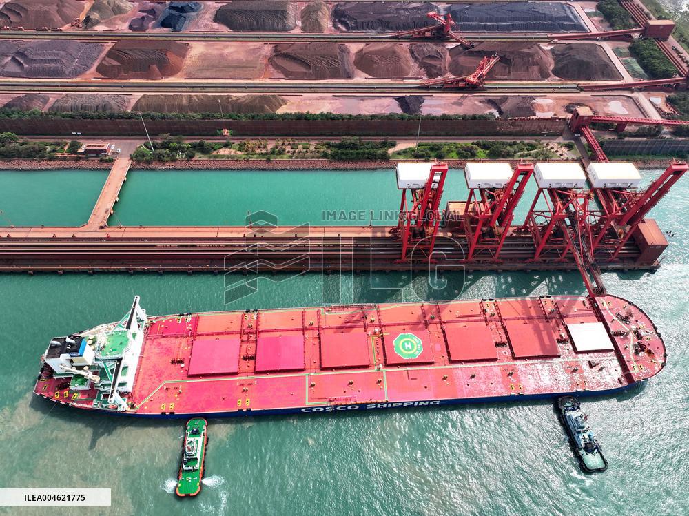400000 Ton Iron Ore Ship