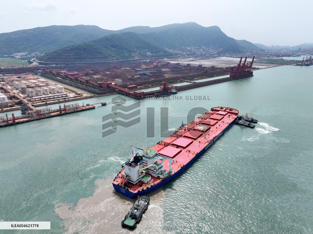 400000 Ton Iron Ore Ship