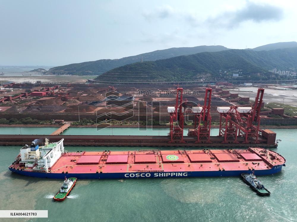 400000 Ton Iron Ore Ship