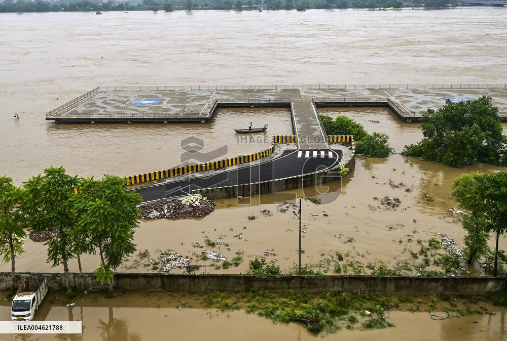 Boatmen Navigate Flooded Yamuna Riverbank
