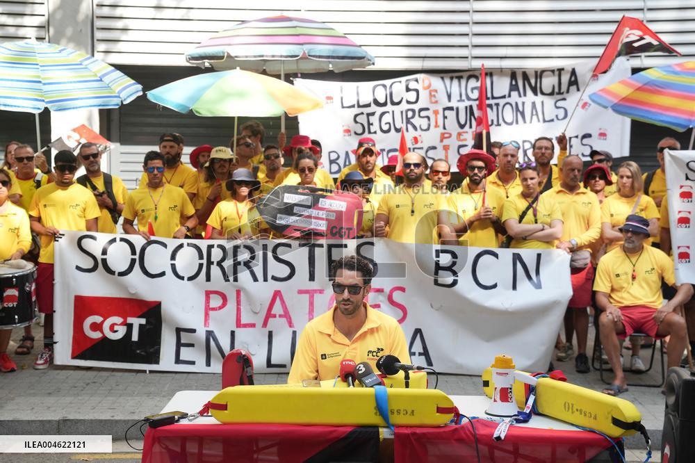 Indefinite Strike of Lifeguards Continues in Barcelona - Spain