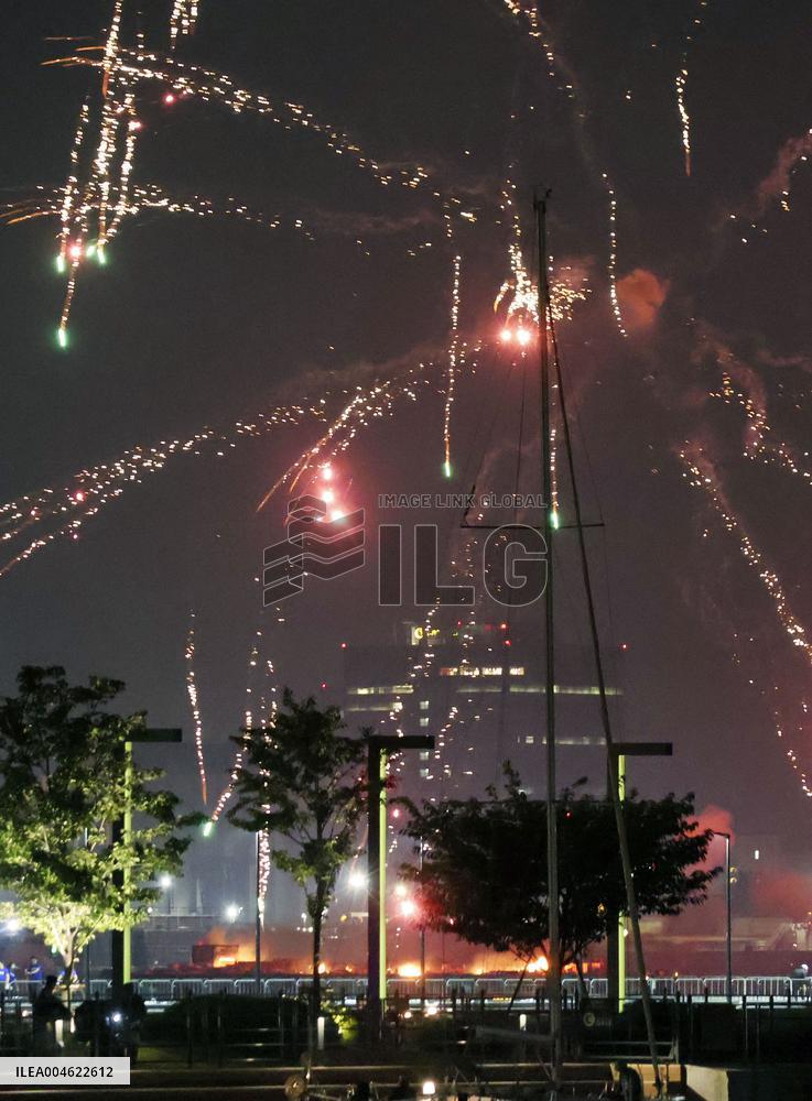 Yokohama fireworks barge fire