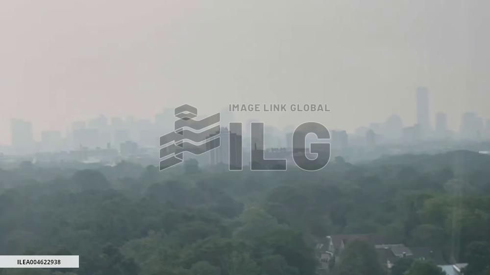 US: Smoke From Canadian Wildfires Creates Hazy Skies Over Boston 2