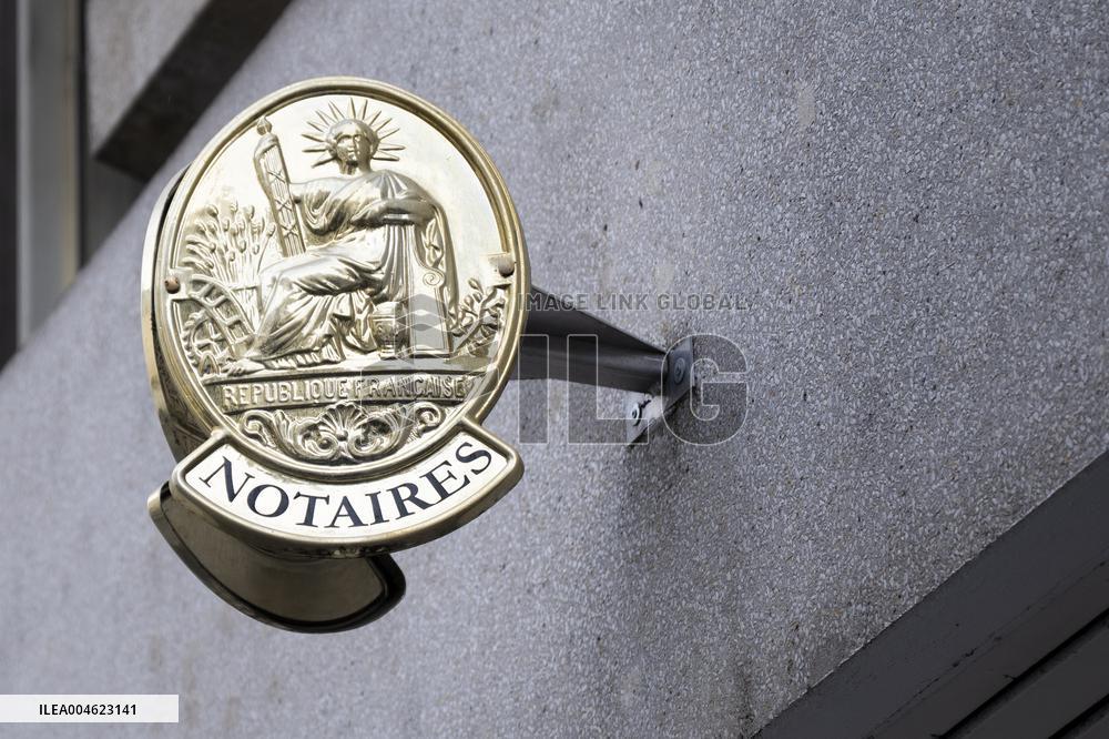 Illustration - Notaires Logo - Paris