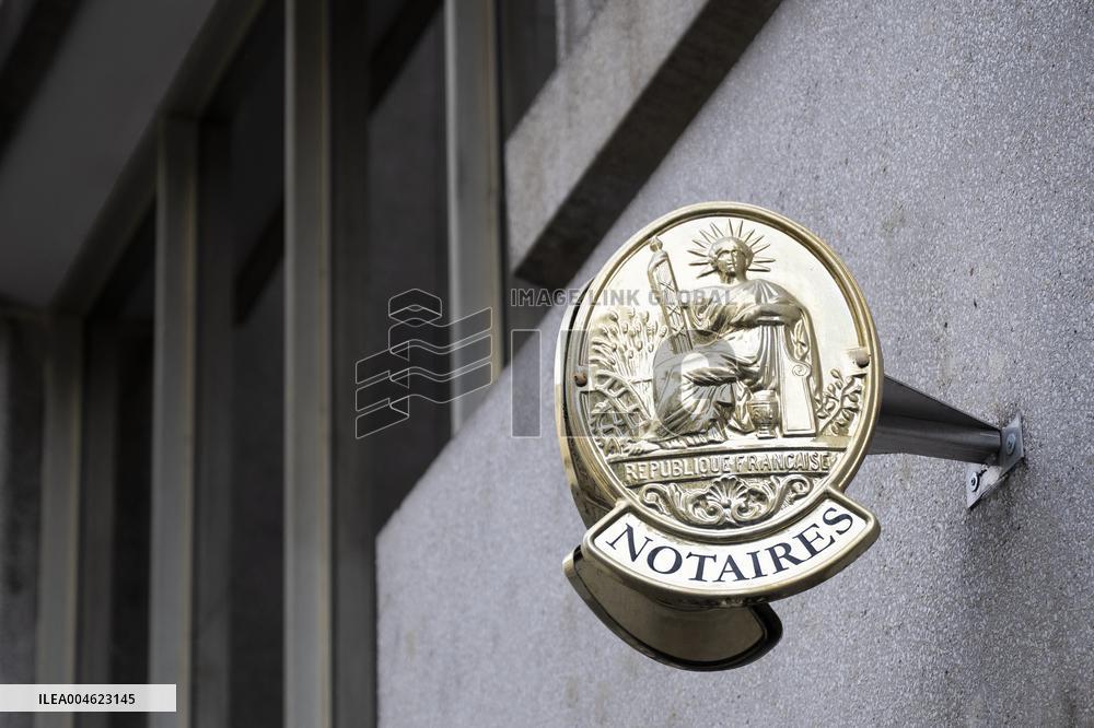 Illustration - Notaires Logo - Paris