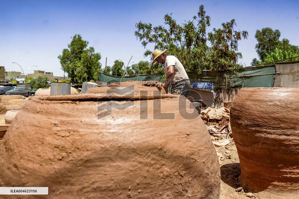 Traditional Mud Oven Makers -Iraq