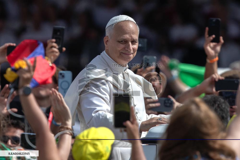 Pope Leo XIV Celebrates a Mass on the Occasion of the Jubilee of Youth - Rom