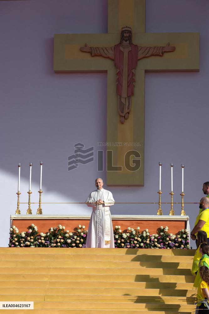 Pope Leo XIV Celebrates a Mass on the Occasion of the Jubilee of Youth - Rom