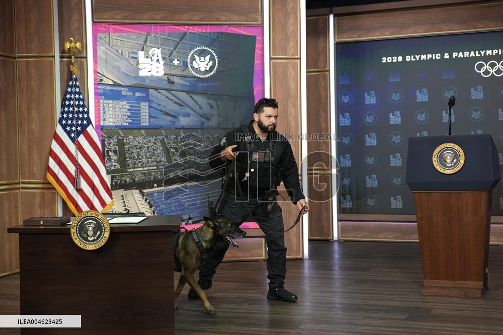 Donald Trump signs the Olympic Executive Order - Washington