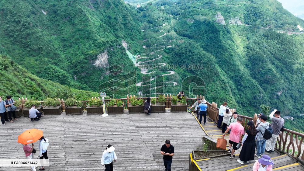 Twenty-four Turns Road