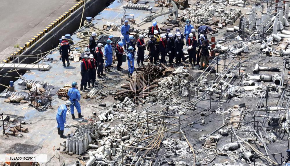 CORRECTED: Yokohama fireworks barge fire