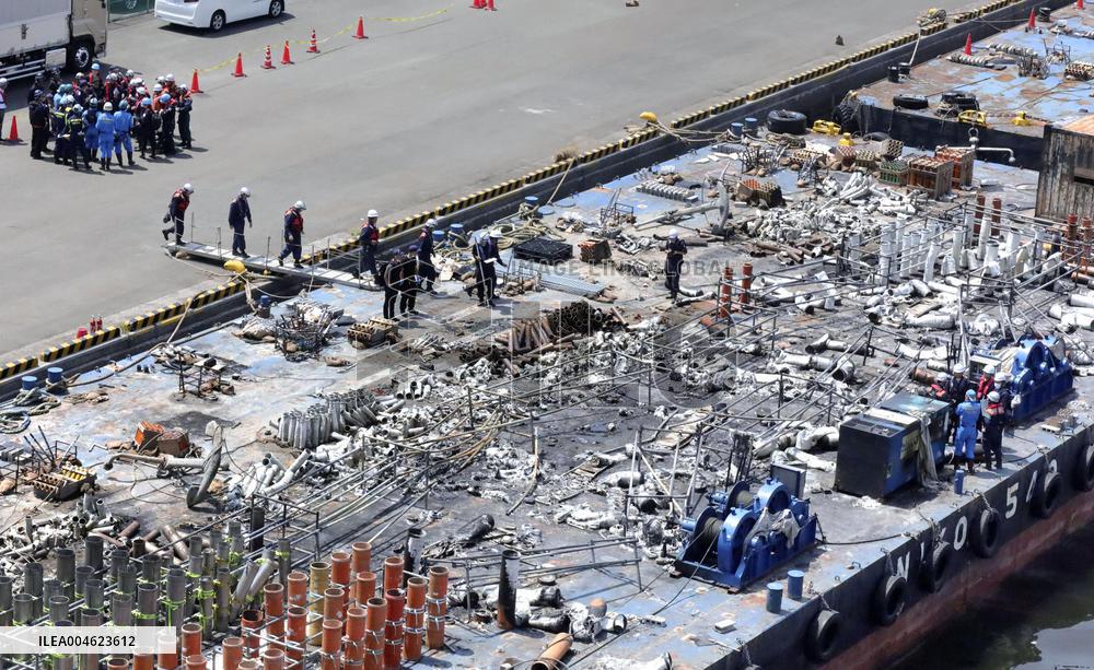 Yokohama fireworks barge fire