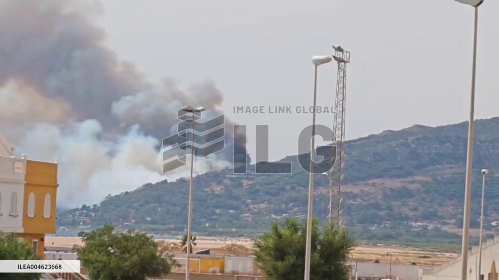 Spain: Wildfire Near Tarifa Forces Mass Evacuations From Tourist Areas 2